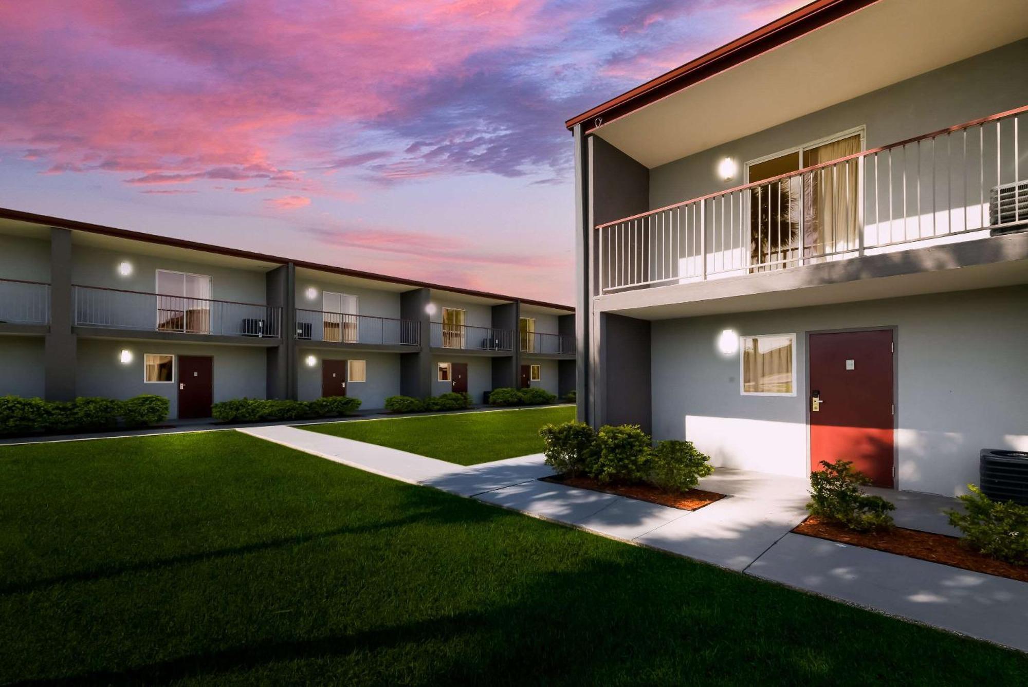 Quality Suites Wildwood - The Villages Esterno foto
